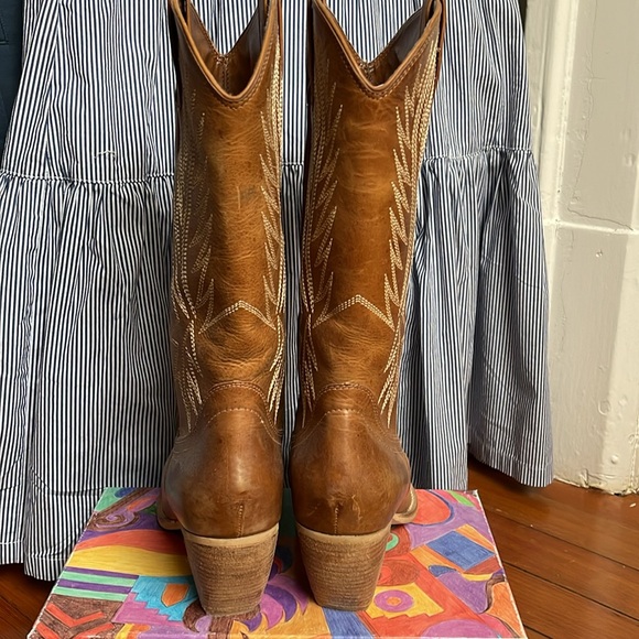 Excellent Condition Leather Cowboy Boots size 8.5 by Penny Loves Kenny - Picture 3 of 4